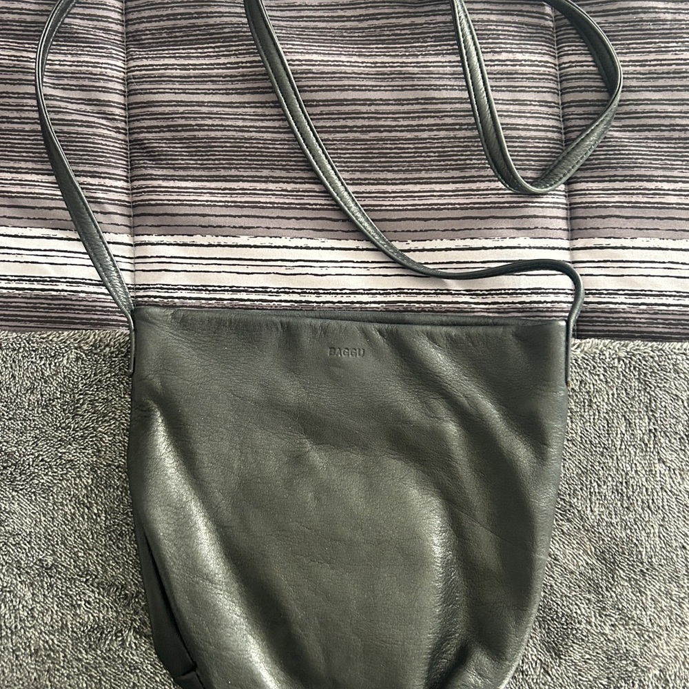 BAGGU Olive Green Leather Crossbody Bag